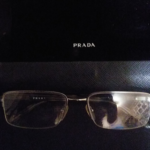 Prada frames with case - Picture 1 of 5